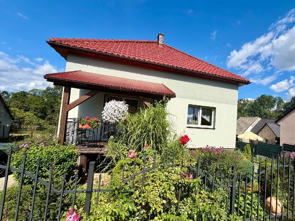 Przestronny dom 150 m² z garażem i tarasem - polecam! Wieprz  150m2 Foto 1