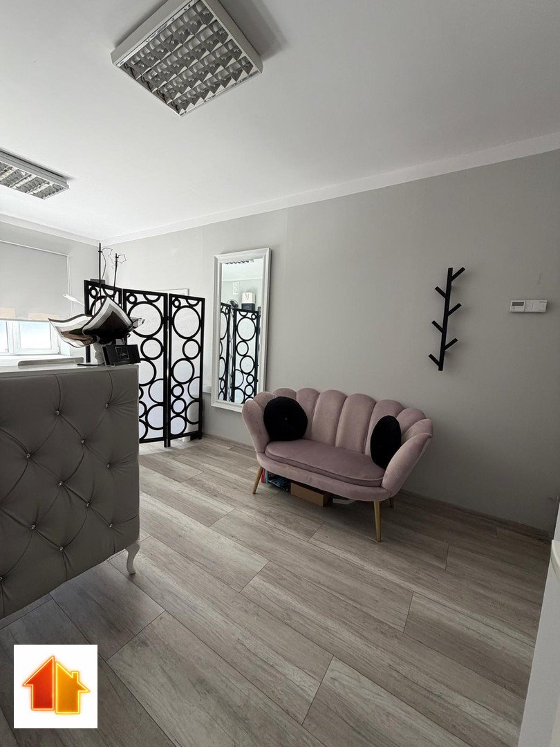 Lokal usługowy 30 m² w centrum Mielca – gotowy do wejścia! Mielec, Torowa  30m2 Foto 1