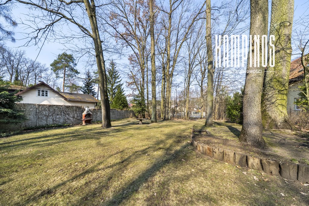 Działka 1258 m² z domkiem, media, zadrzewiona, Izabelin B Izabelin B  1 258m2 Foto 1