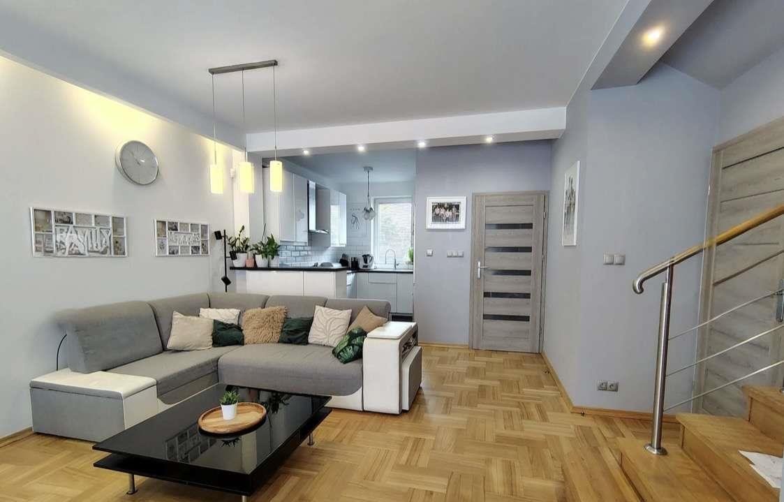 Gotowy dom z 5 pokojami, ogród i wysoki standard Piaseczno  120m2 Foto 1