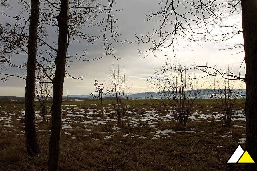 Zapraszam do obejrzenia dużej widokowej działki 7453 m² z budynkami w Bartoszówce Bartoszówka  7 453m2 Foto 1