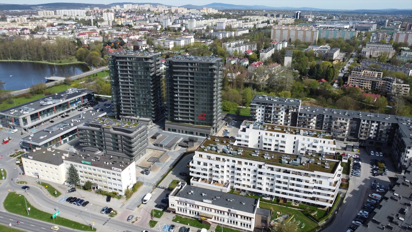 Mieszkanie trzypokojowe na sprzedaż Kielce, Centrum, Centrum, Zagnańska  56m2 Foto 2