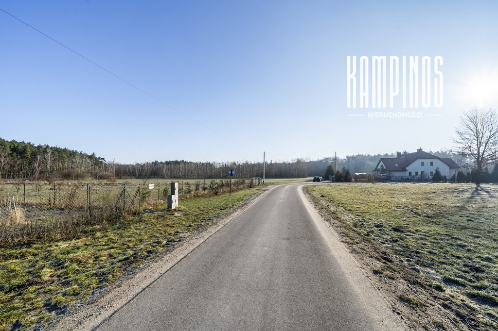 Działka budowlana 1356 m² z warunkami zabudowy, asfalt, media Pasikonie  1 355m2 Foto 1