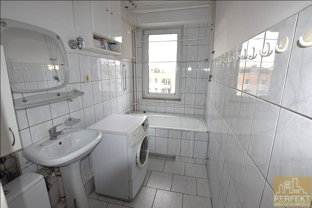 Mieszkanie dwupokojowe na sprzedaż Olsztyn, Dywizjonu 303  48m2 Foto 9