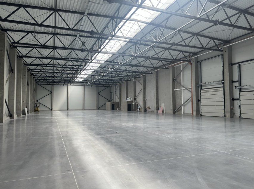 Magazyn na wynajem Blizne Łaszczyńskiego, Diamentowa 1  1 950m2 Foto 1