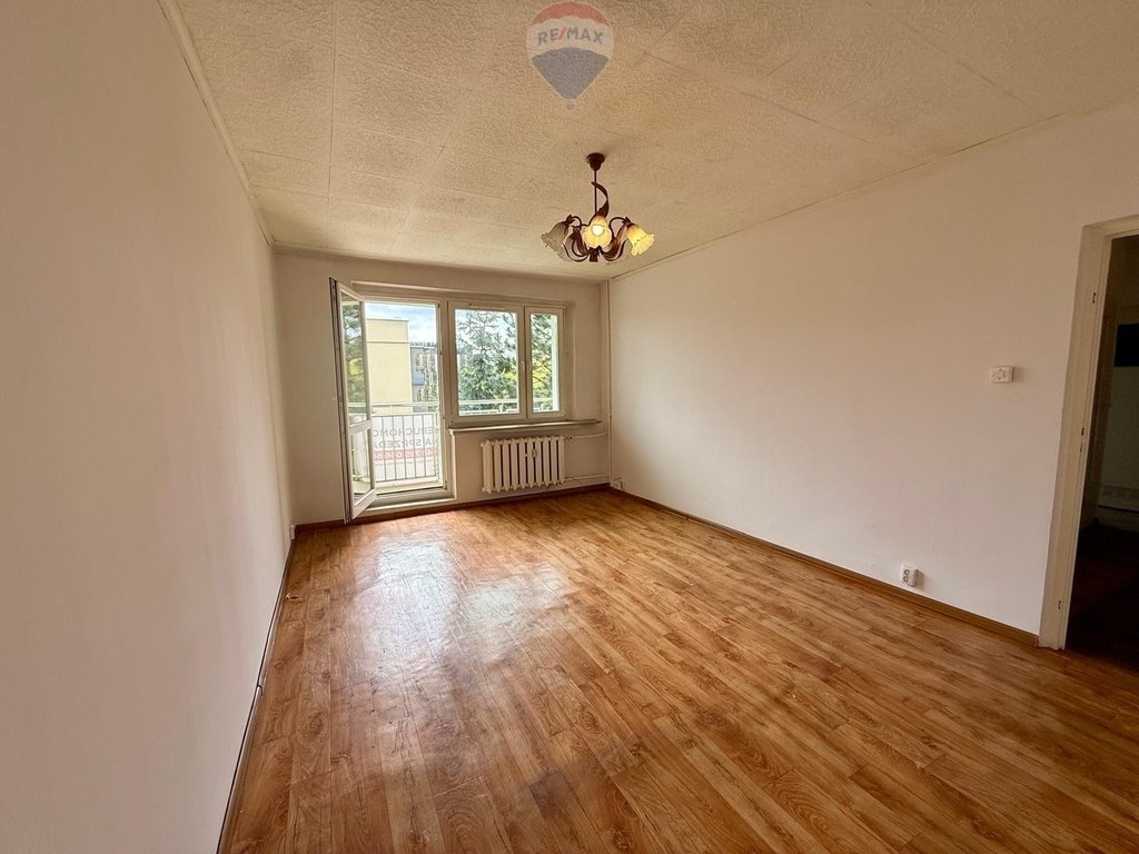 Rozkładowe 52 m² z dużym balkonem, jasne, do remontu Katowice, Bogucice, Kujawska  52m2 Foto 1