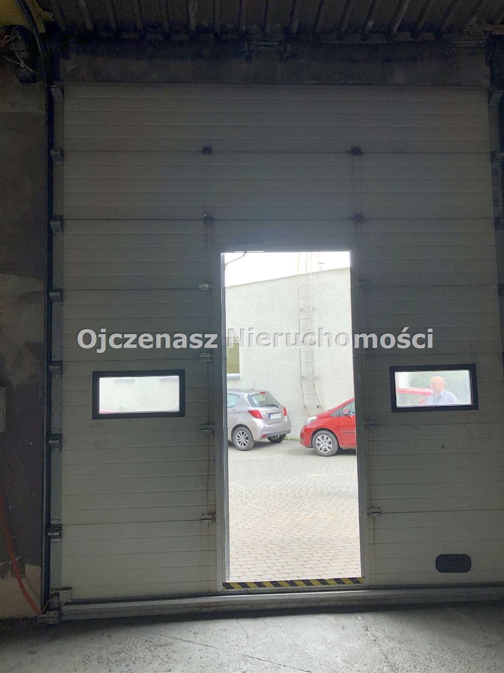 Lokal 640 m² z parkingiem, biurami i bramami zapraszam Bydgoszcz, Centrum  656m2 Foto 1