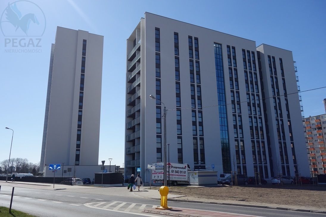 Garaż na wynajem Poznań, Warszawska 15m2 Foto 1 Garaż na wynajem Poznań, Warszawska 15m2 Foto 1