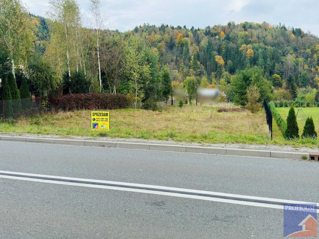 Działka budowlana 3837 m² w Kamienicy – dostęp do drogi, media Kamienica  3 837m2 Foto 1