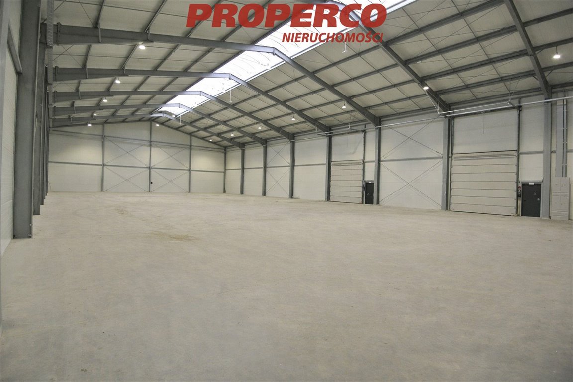 Nowoczesna hala magazynowa 1400 m² z biurem w Ruscu Rusiec  1 400m2 Foto 1