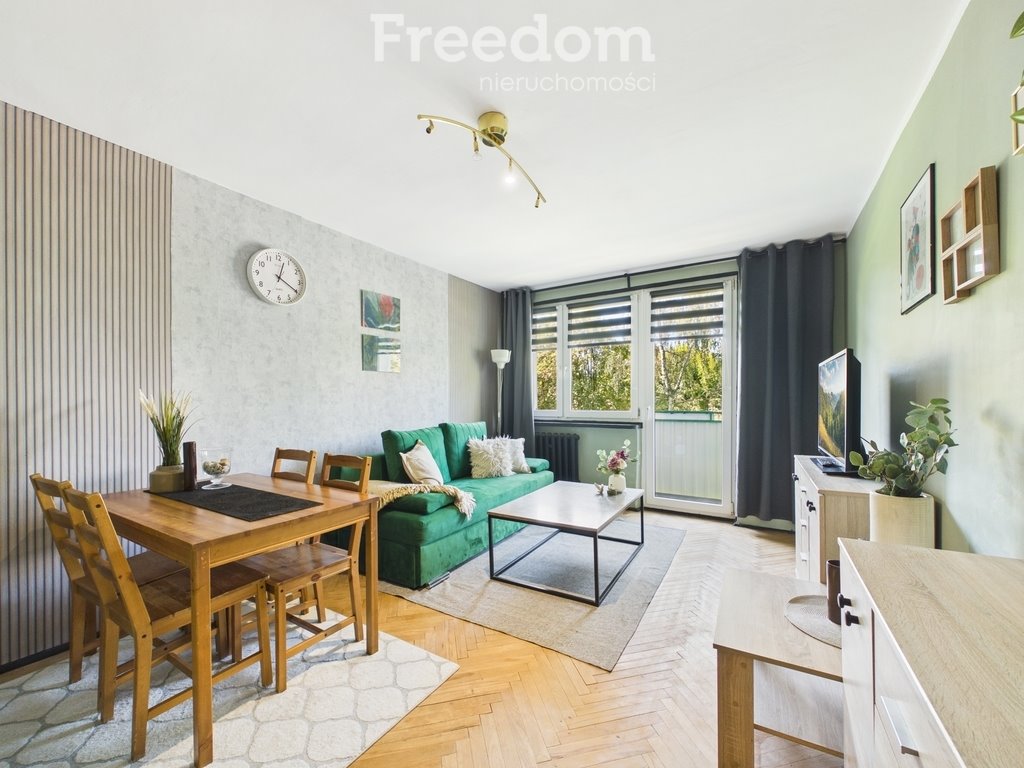 Dwupokojowe mieszkanie z balkonem i piwnicą w Starogardzie Gdańskim. Starogard Gdański, Aleja Jana Pawła II  40m2 Foto 1