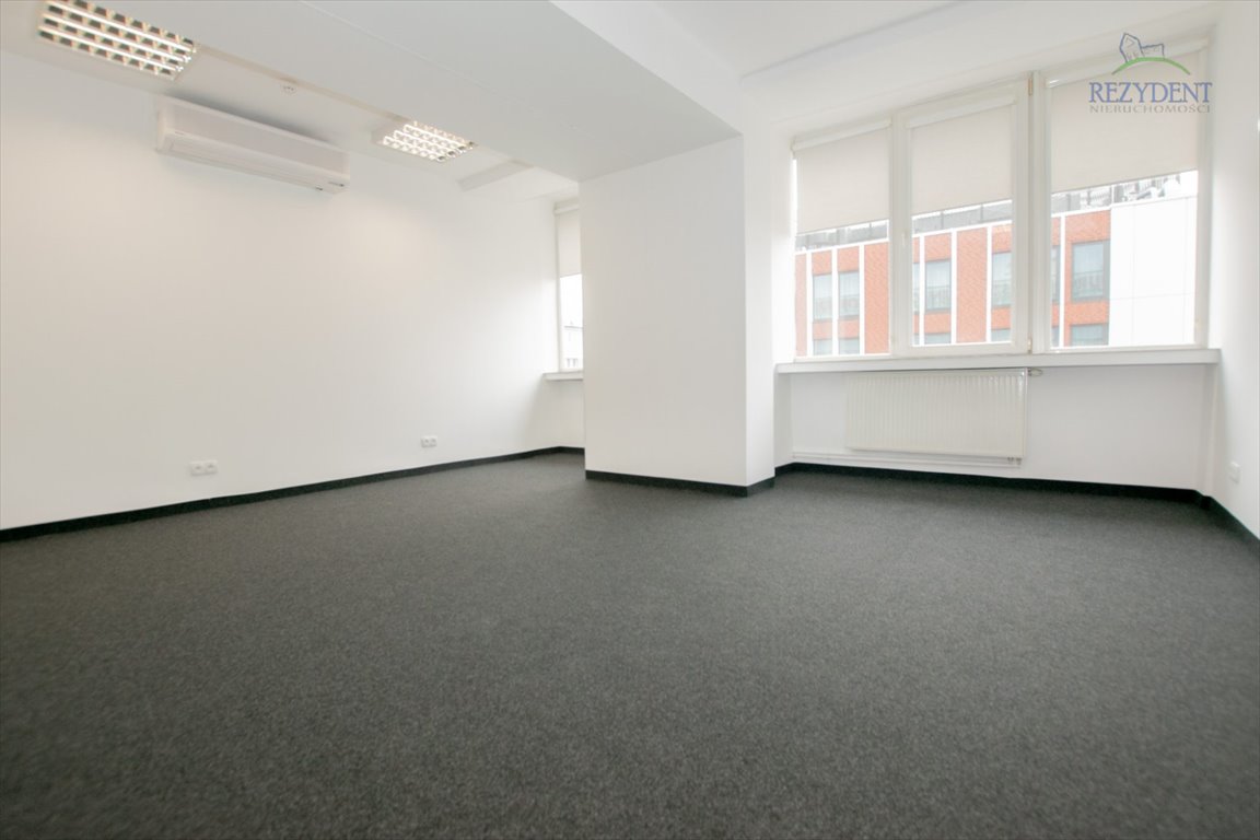 Nowoczesny lokal biurowy 43 m2 w centrum Katowic z klimatyzacją Katowice, Śródmieście, ok. Rynku  43m2 Foto 1