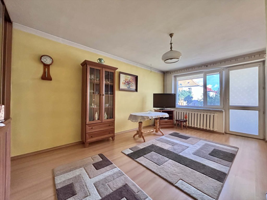 Na sprzedaż przestronne 3-pokojowe mieszkanie z balkonem i tarasem Malbork, Prusa 16  67m2 Foto 1