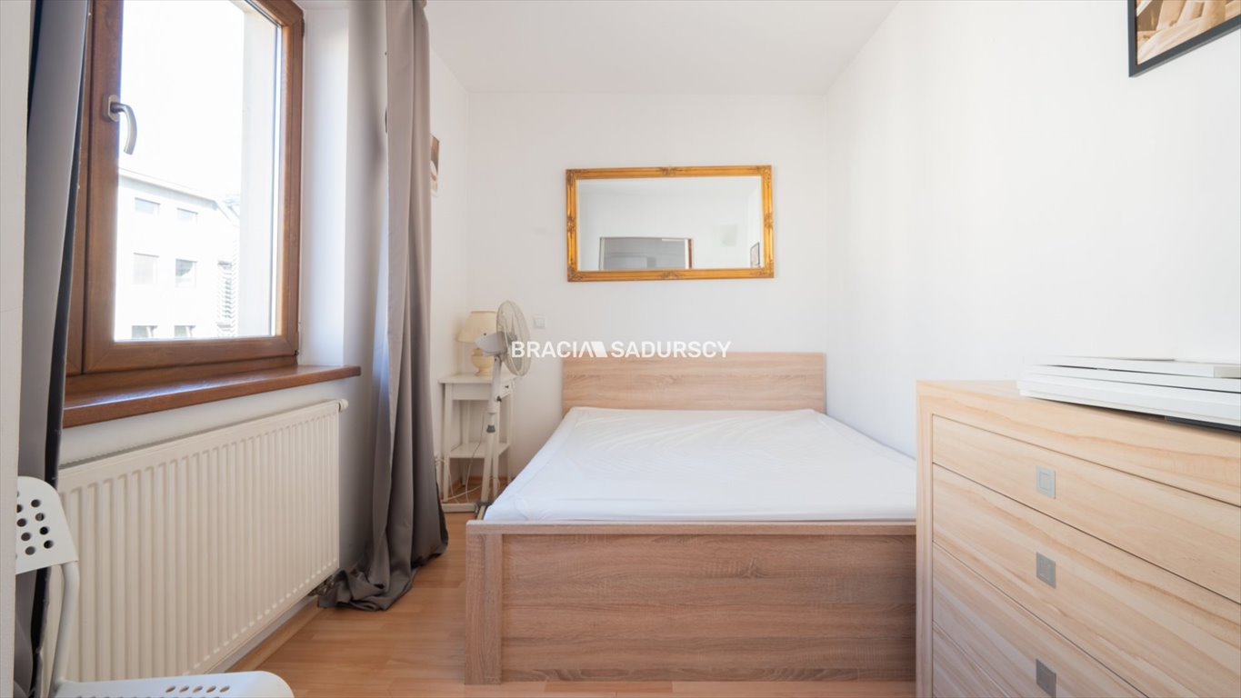 Mieszkanie dwupokojowe na wynajem Kraków, Stare Miasto, Karmelicka  32m2 Foto 1