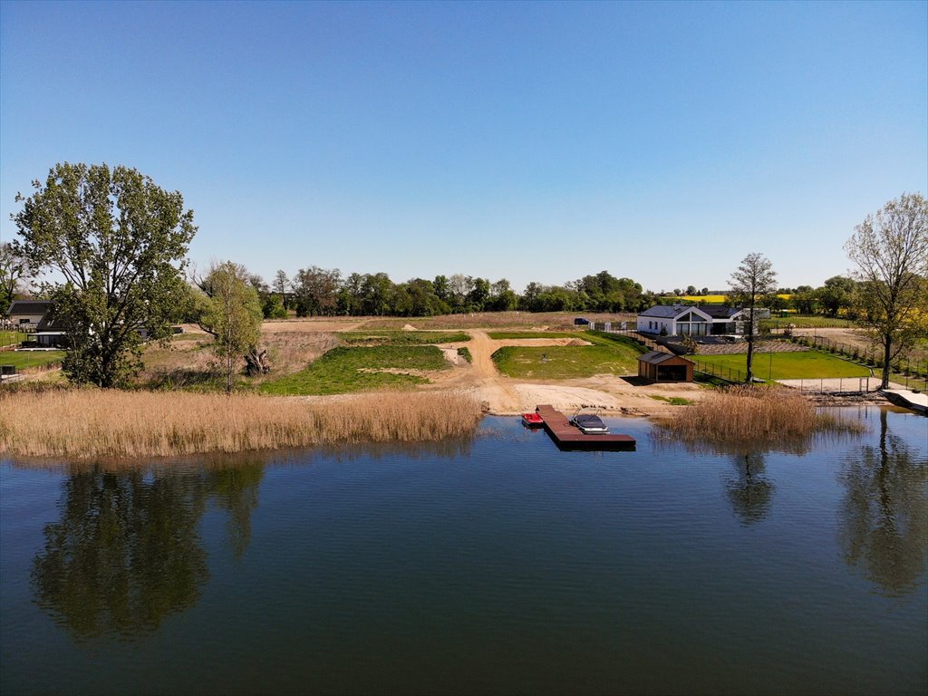 Polecam działkę nad Jeziorem Chełmżyńskim 36 m linii brzegowej Pluskowęsy  2 400m2 Foto 1