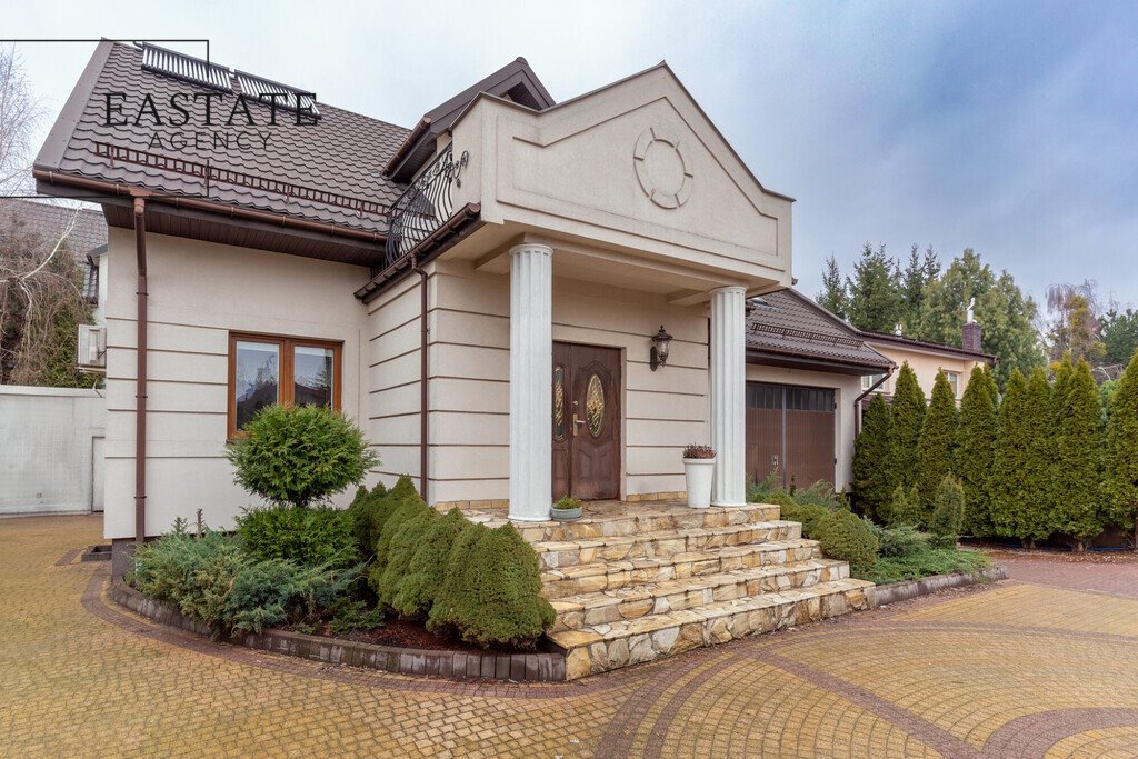 Polecam przestronny dom 403 m² z garażem i ogrodem w Piastowie Piastów, Marii Skłodowskiej-Curie  403m2 Foto 1