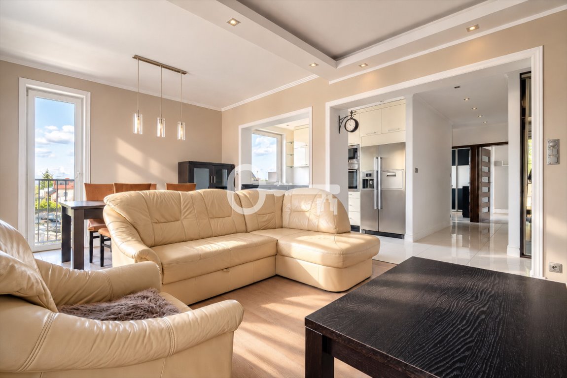 Sprzedam przestronne 81,6 m² z 3 sypialniami i balkonami Rumia, Bydgoska  82m2 Foto 1