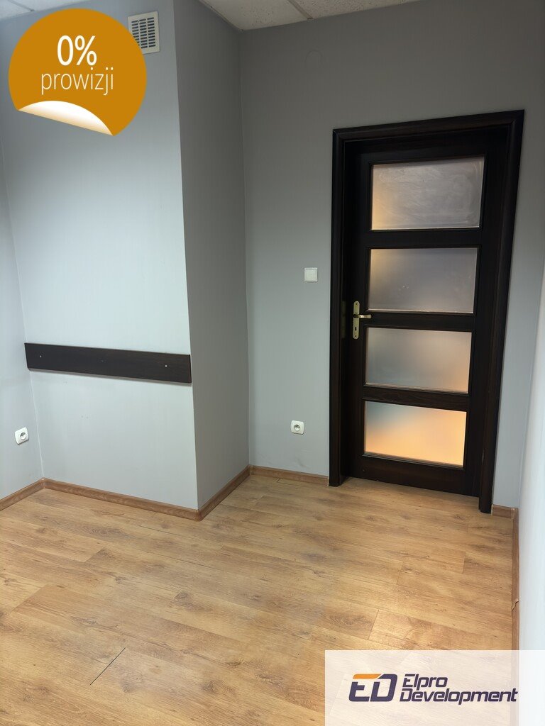 Lokal użytkowy 47,61 m², wejście z ulicy, duże okna Lidzbark, Targowa  48m2 Foto 1