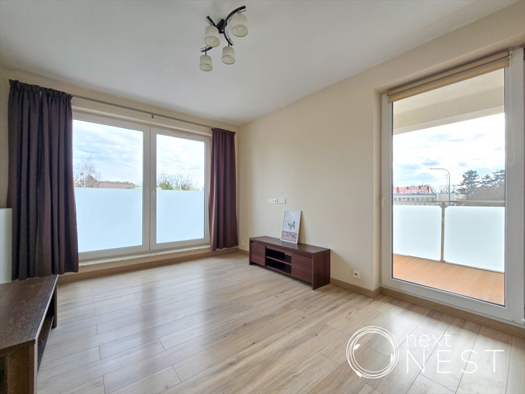 Nowoczesne 2 pok. z loggią, komórką i windą Piaseczno, Królewskie Lipy  52m2 Foto 1