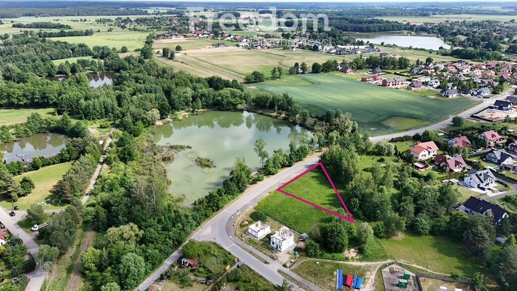 Sprzedam działkę budowlaną 1458 m² z pełnym uzbrojeniem i widokiem na staw Niemodlin, Spacerowa  1 458m2 Foto 1