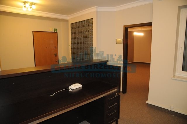 Mieszkanie czteropokojowe  na wynajem Warszawa, Praga-Południe, Zwycięzców  138m2 Foto 1