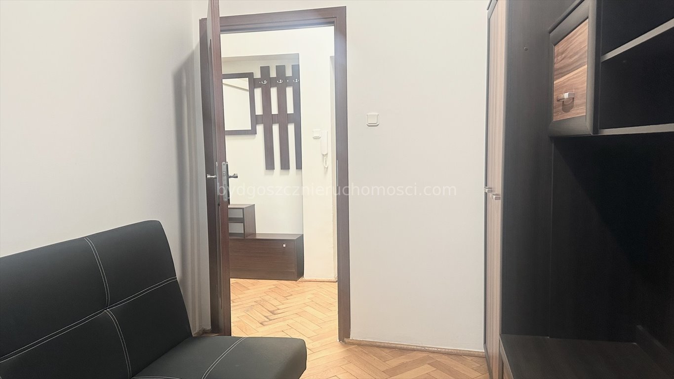 Mieszkanie dwupokojowe na wynajem Bydgoszcz, Centrum  40m2 Foto 1