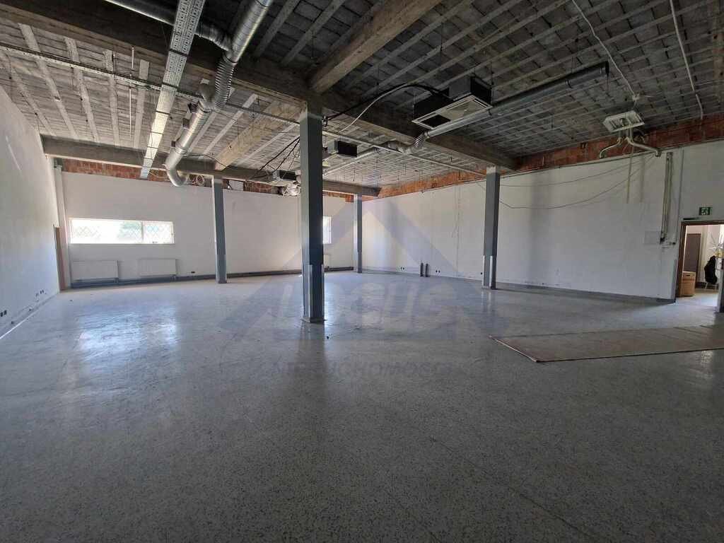 Magazyn 573 m² z biurem, przy zbiegu obwodnicy Warszawa, Ursynów  573m2 Foto 1