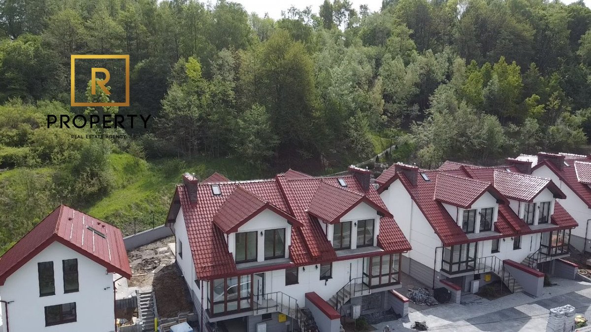 Dom na sprzedaż Wrząsowice  245m2 Foto 1