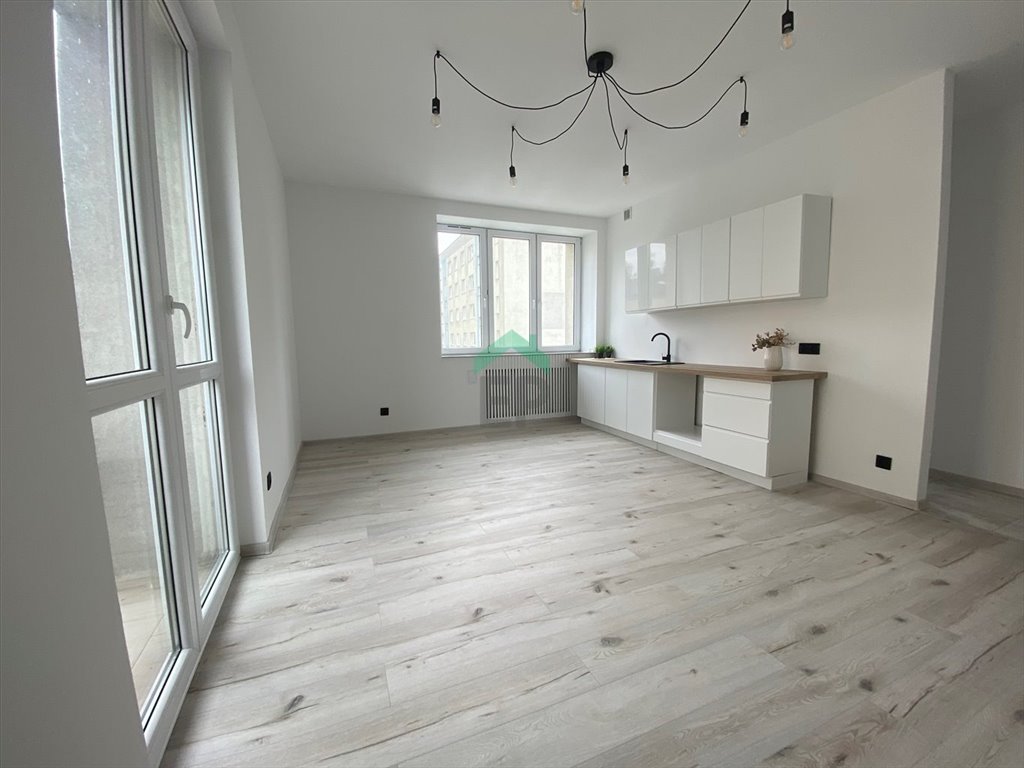 Mieszkanie dwupokojowe na sprzedaż Częstochowa, Raków  40m2 Foto 1