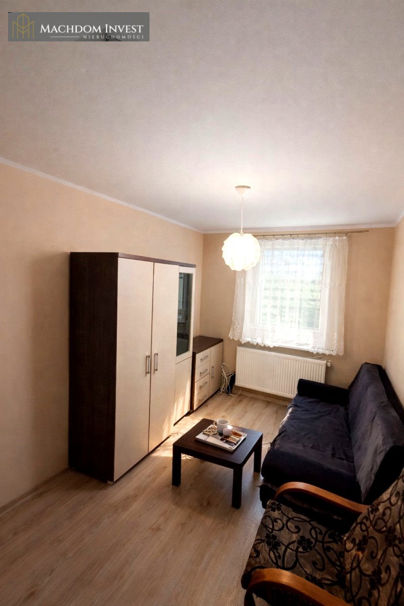 Przestronne 30,5 m² po remoncie, idealne dla rodziny Świecie nad Osą  31m2 Foto 1