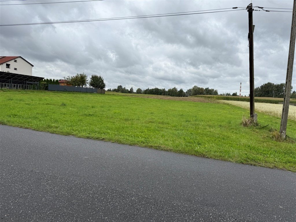 Działka pod inwestycję z dostępem do mediów i planowaną drogą Suszec, Dolna  5 474m2 Foto 1