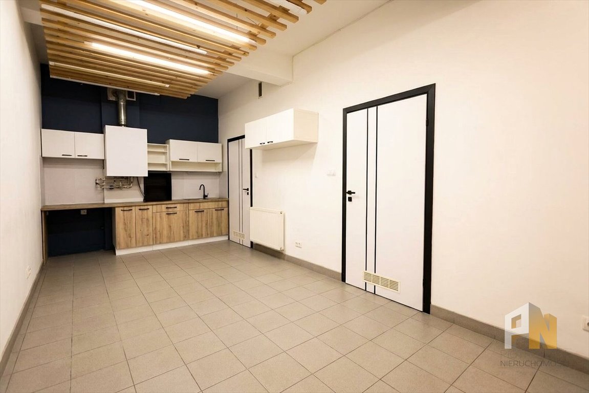Atrakcyjny lokal usługowy 48 m² na parterze w Tarnowie Tarnów, ul. Urszulańska  48m2 Foto 1