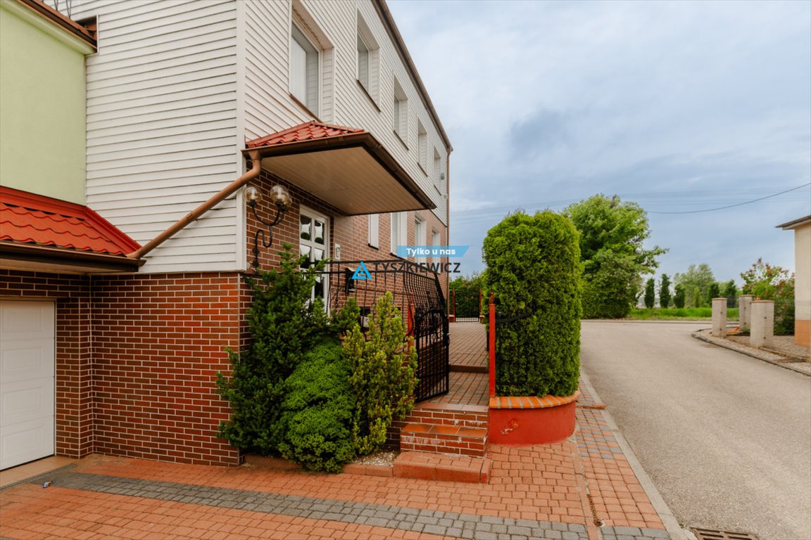 Atrakcyjny dom 215 m2 z dużym balkonem i możliwością działalności Liniewo, Tysiąclecia  215m2 Foto 1