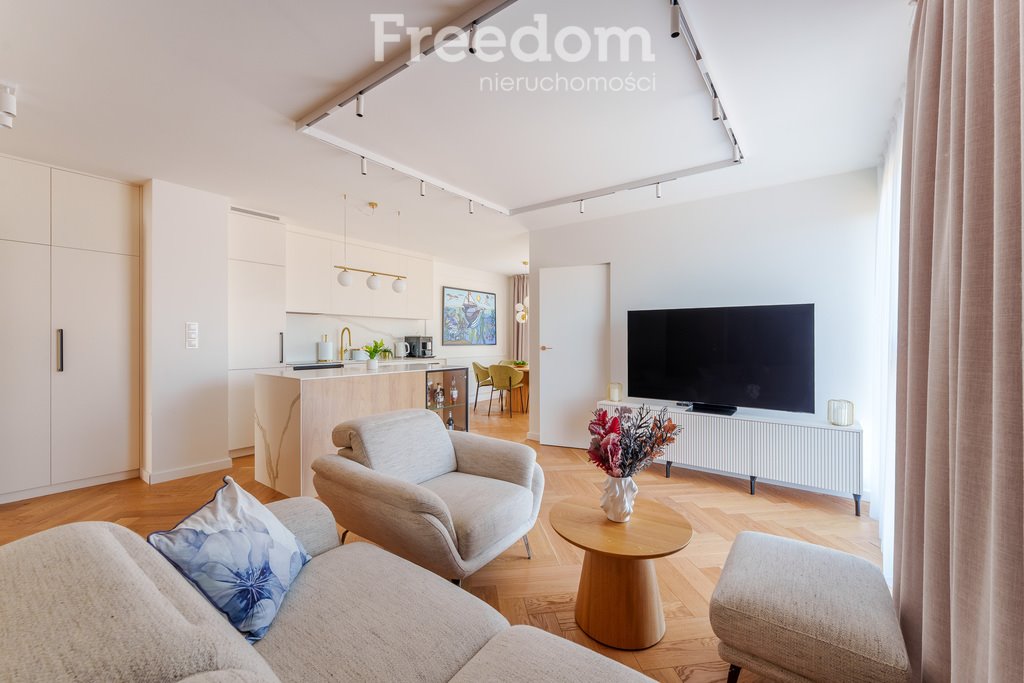 Do sprzedania luksusowy penthouse 85 m² z 3 balkonami i klimatyzacją Kołobrzeg, Bałtycka  85m2 Foto 1