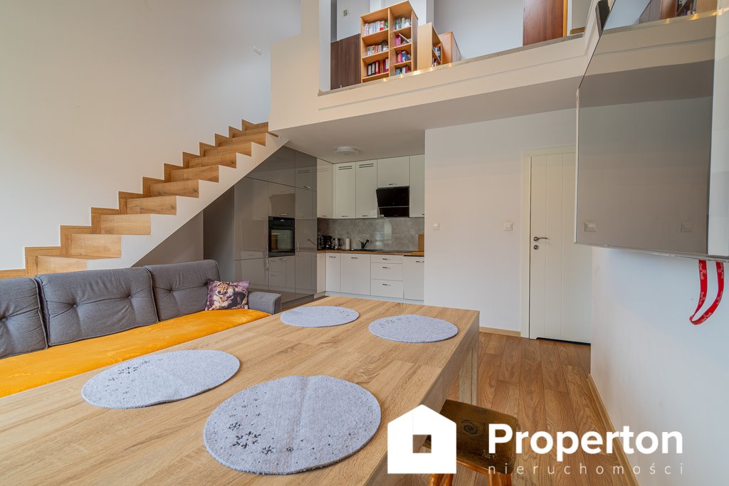 Mieszkanie dwupokojowe na sprzedaż Pass  62m2 Foto 1