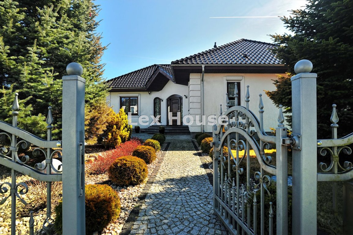 Komfortowy dom z garażem i ogrodem w Miękowie Miękowo  120m2 Foto 1