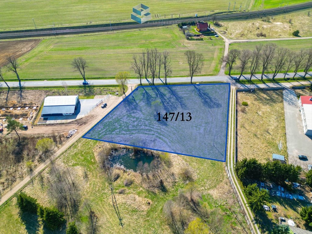 Działka 5118 m² z mediami i widocznością – idealna pod biznes Burkat  5 118m2 Foto 1