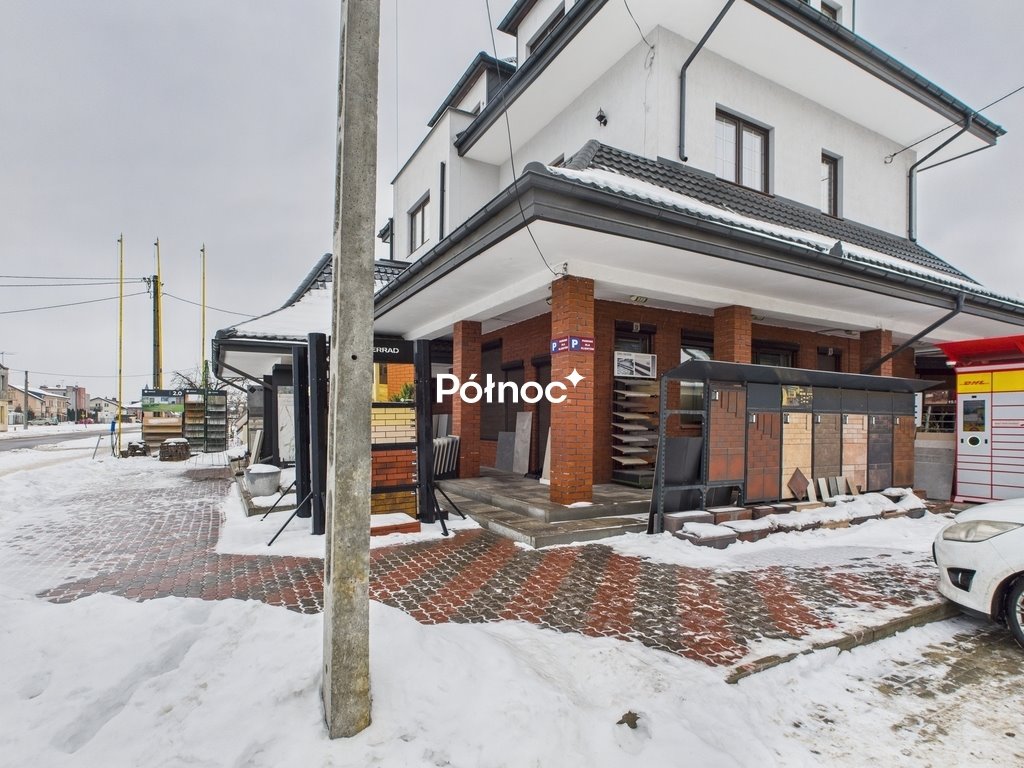 Wynajem 532 m² z wyposażeniem, wiata i parking Wołomin, 1 Maja  532m2 Foto 1