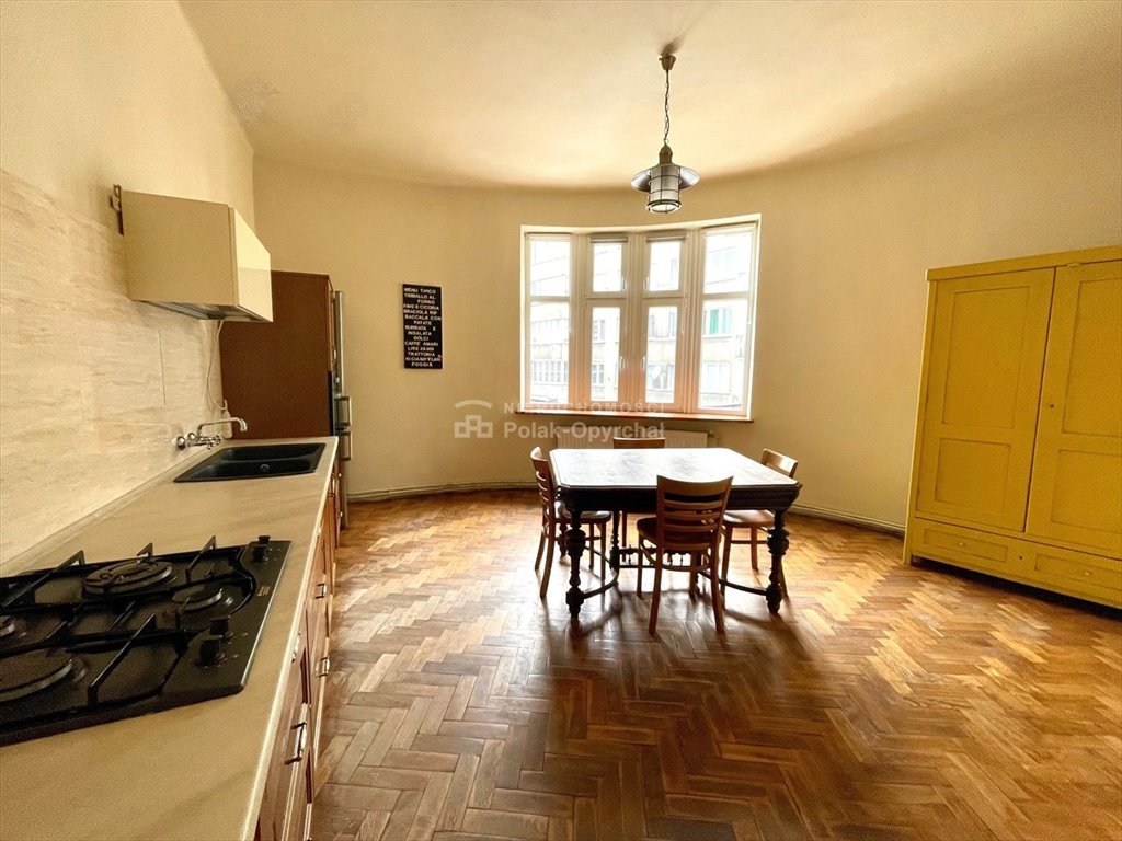 Mieszkanie trzypokojowe na sprzedaż Bielsko-Biała  65m2 Foto 1