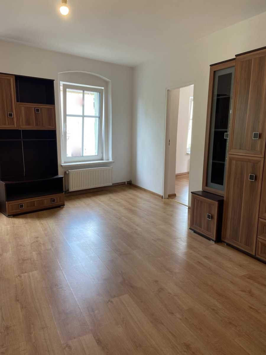 Mieszkanie dwupokojowe na sprzedaż Świebodzice  53m2 Foto 2