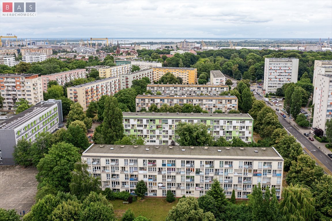 Na sprzedaż przestronne 3-pokojowe mieszkanie do remontu z balkonem w Szczecinie Szczecin, Centrum, Matejki  53m2 Foto 1