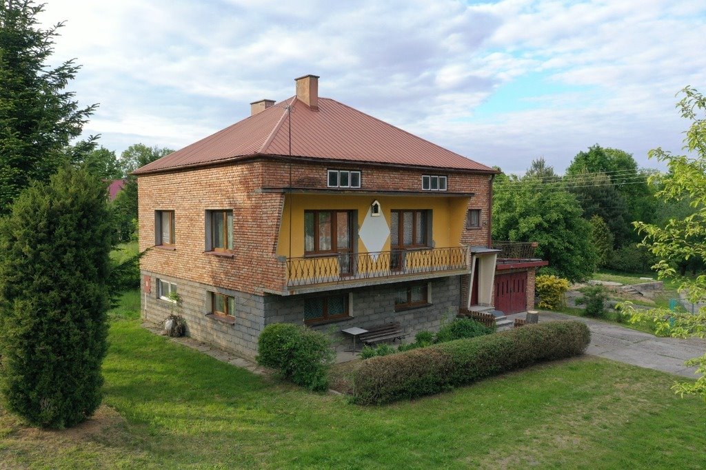 Przestronny dom 190 m2 z dużą działką i budynkami gospodarczymi Kobierzyn  190m2 Foto 1