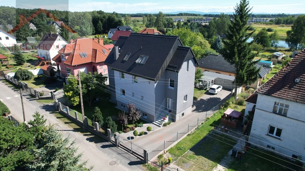 Dom wolnostojący 260 m2 z dużym tarasem i pełnym podpiwniczeniem Łagów, Spacerowa  260m2 Foto 1