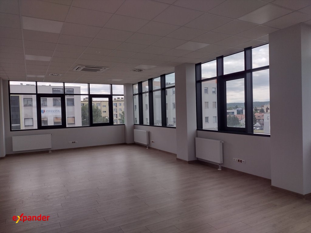 Gabinet medyczny 90 m2 w Top Center Rzeszów, dostępny od zaraz Rzeszów, Litewska  90m2 Foto 1