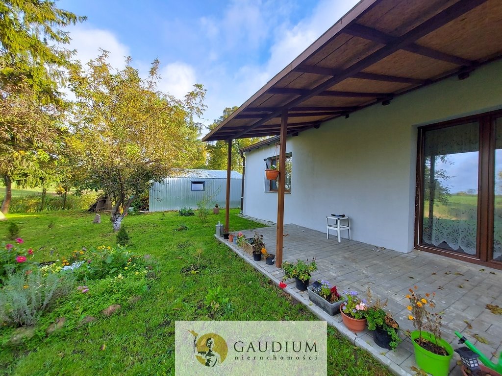 Uroczy dom z kominkiem i widokiem na rzekę w Tropiszewie Tropiszewo  85m2 Foto 1