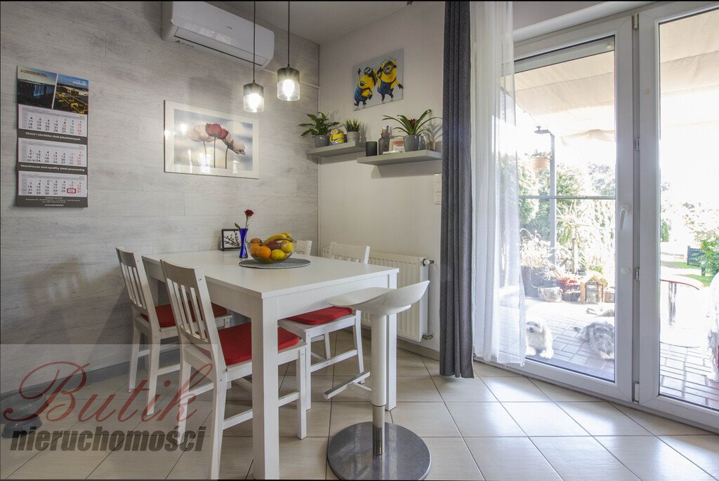 Mieszkanie trzypokojowe na sprzedaż Czmoń  55m2 Foto 1