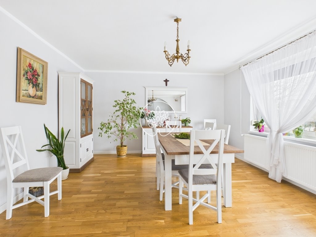 Przestronny dom 200 m² z garażem, tarasem i piwnicą Zławieś Wielka  200m2 Foto 1