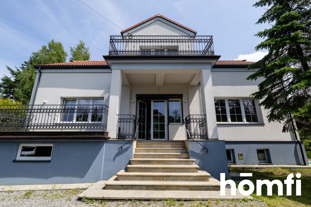 Urokliwy odrestaurowany dworek 313 m2 w centrum Olkusza Olkusz, 29 Listopada  313m2 Foto 1