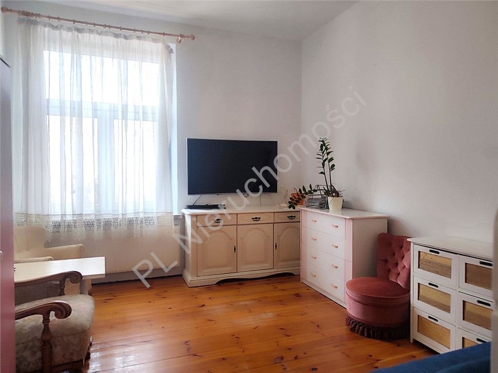 Przestronne 28 m² mieszkanie po remoncie, widny pokój, aneks kuchenny, 3,5 m wysokości Milanówek  28m2 Foto 1