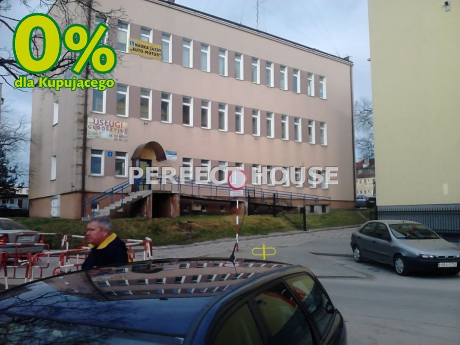 Budynek biurowy 881 m2 z własnym parkingiem w centrum Bartoszyce  881m2 Foto 1